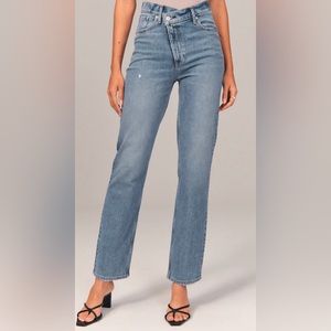 Abercrombie 90’s straight ultra high rise jeans